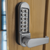 BL5400 keypad on door